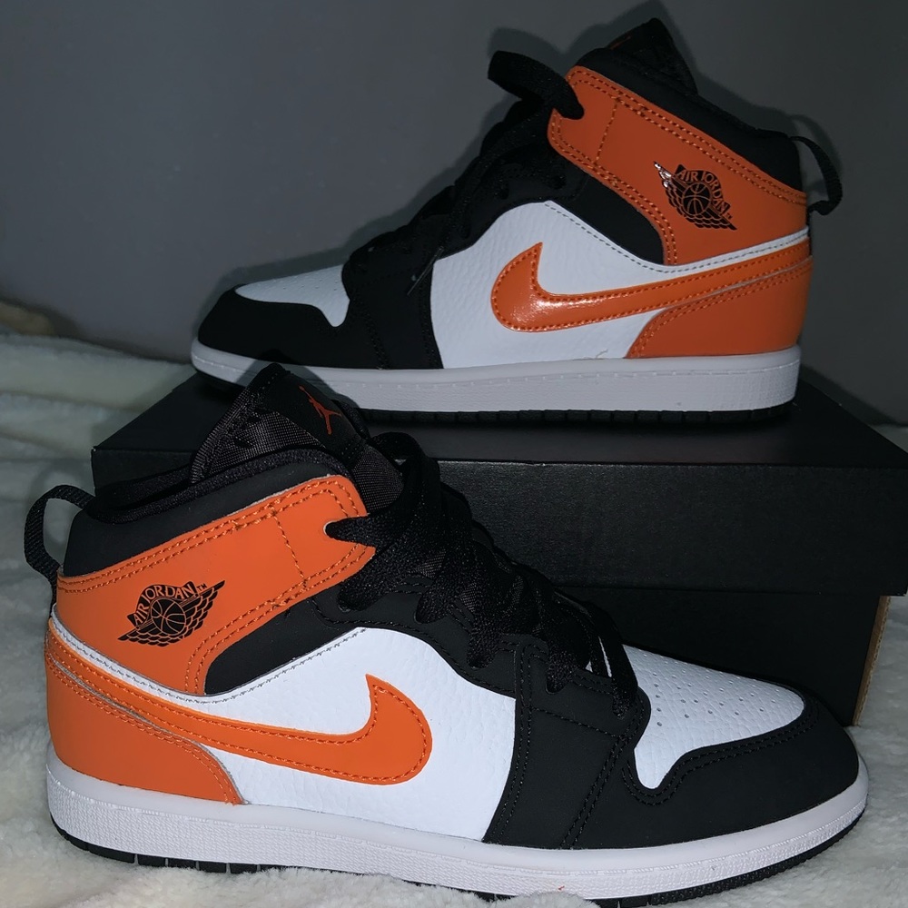 Jordan 1 Mid PS “Shattered Backboard”